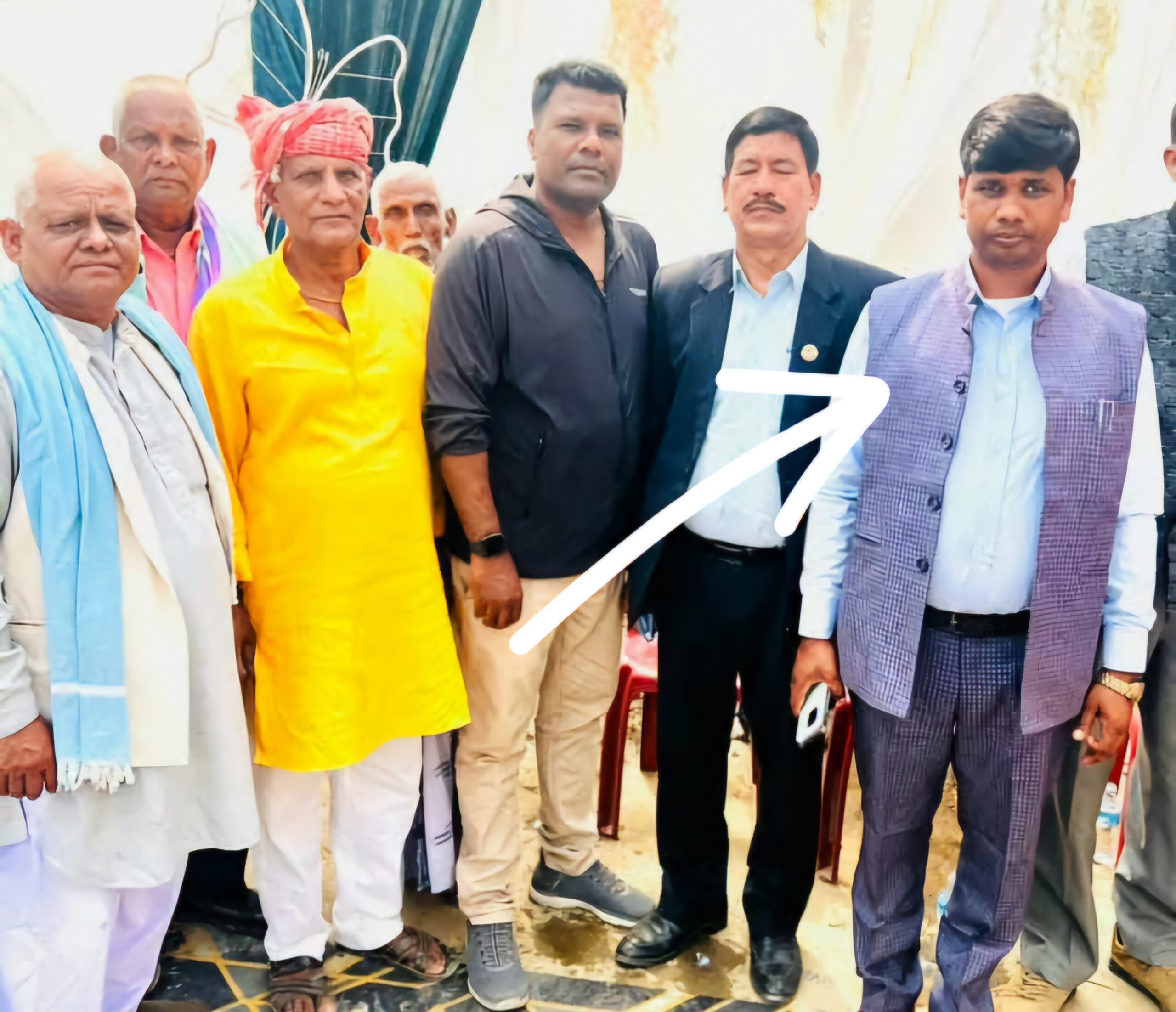 वडा अध्यक्षविरुद्ध पक्राउ पूर्जी जारी, एमाले सांसदकाे दबाबले समातिएनन अझै