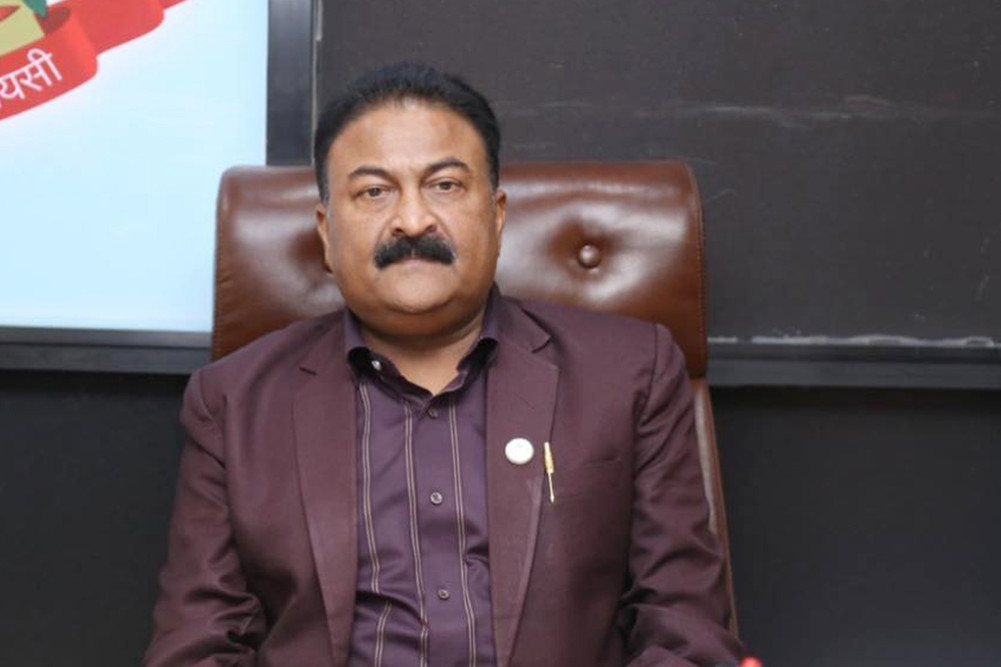 एमाले मन्त्री गुप्ताको घुस डिल, भ्रष्टाचारीको अनुहारै हेर्दिन भन्ने प्रधानमन्त्री ओली मौन