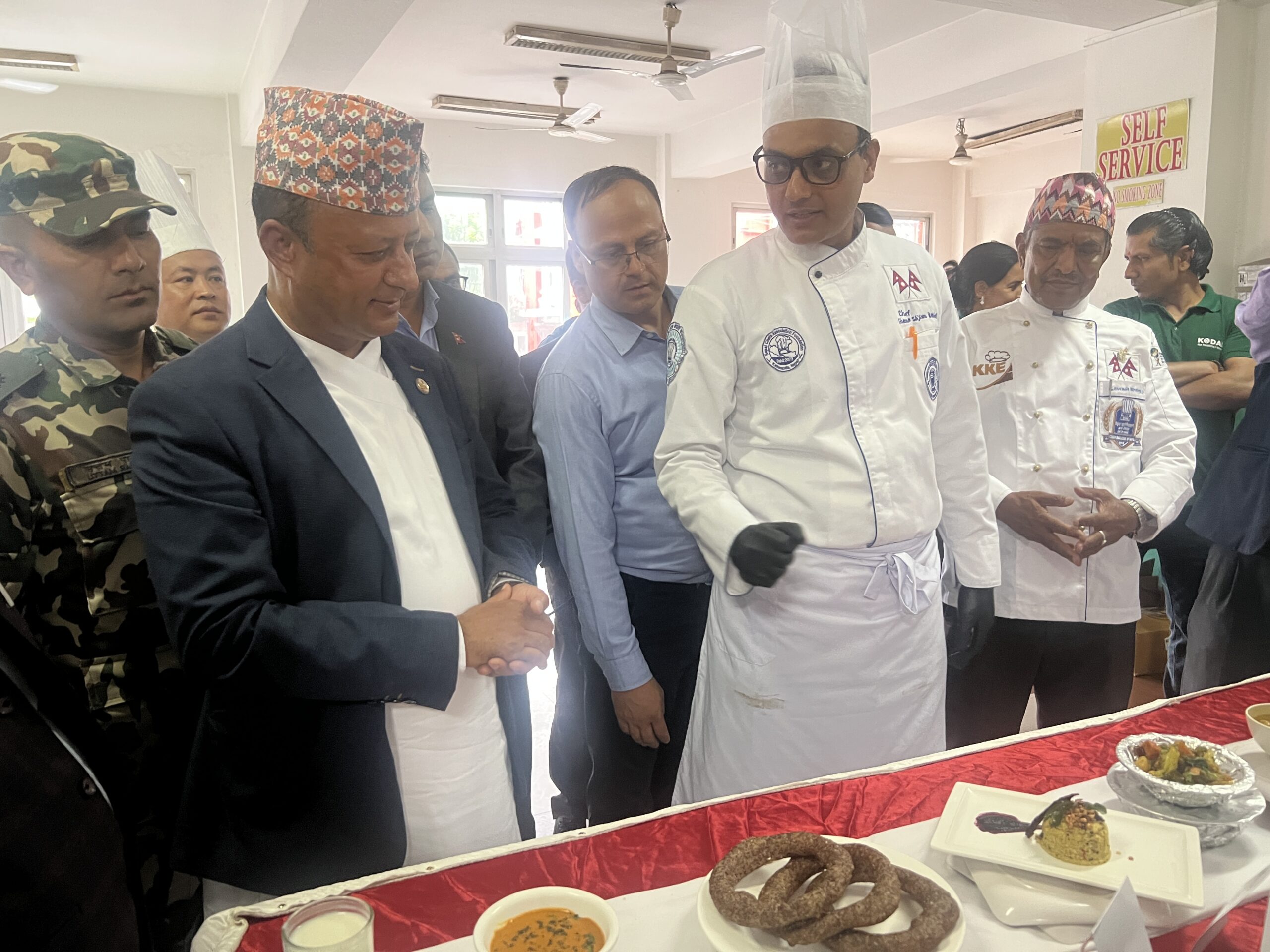 सिंहदरबारमा भोजनलिपि स्वादद्वारा दश परिकारको प्रदर्शन