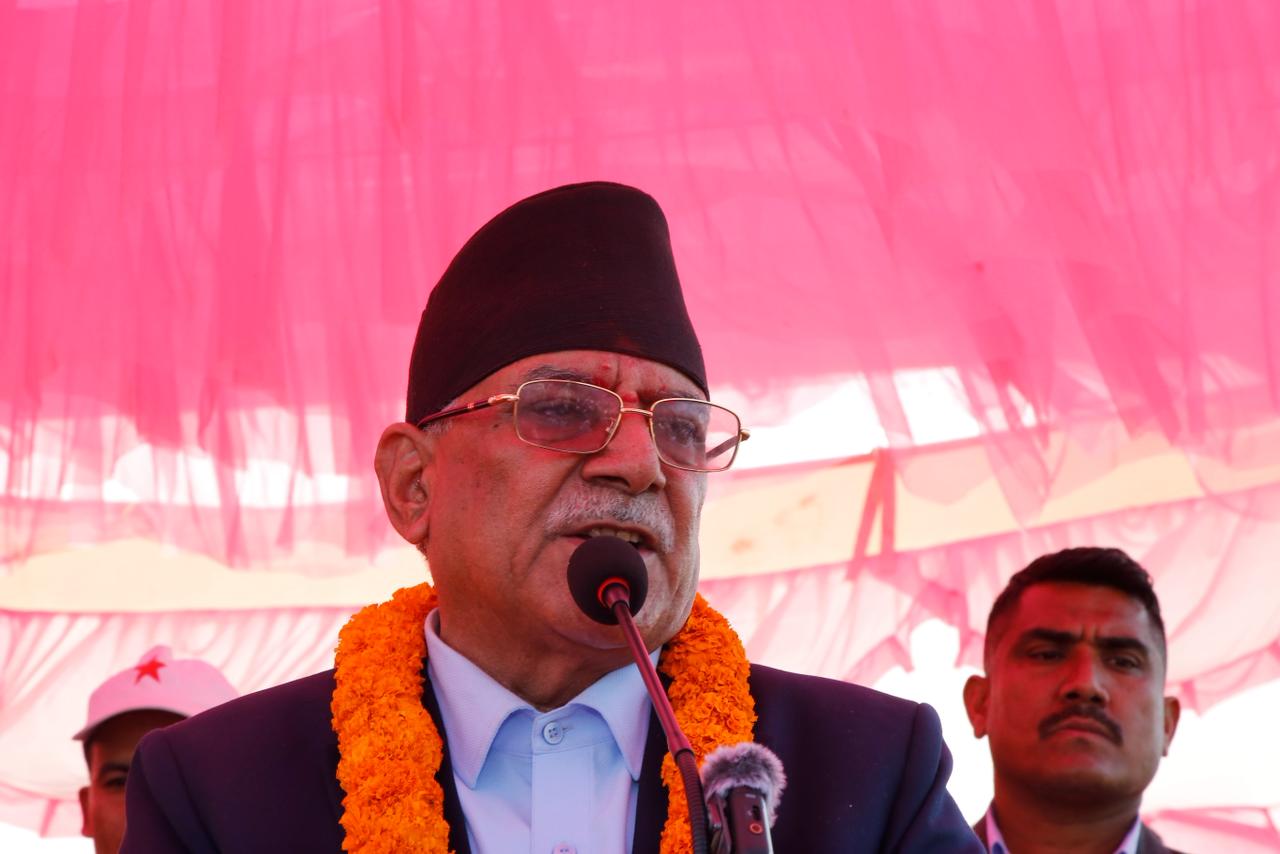 बालेन सरकारको आयु लामो नभएको प्रचण्डको ब्रिफिङ