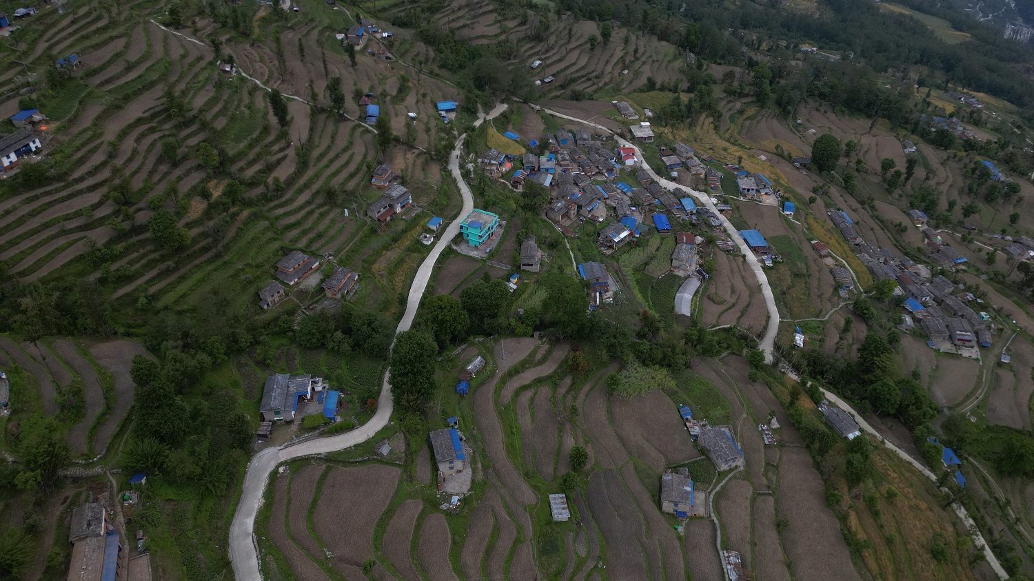 पर्यटकीयस्थल टोड्के जोड्ने सडक स्तरोन्नति