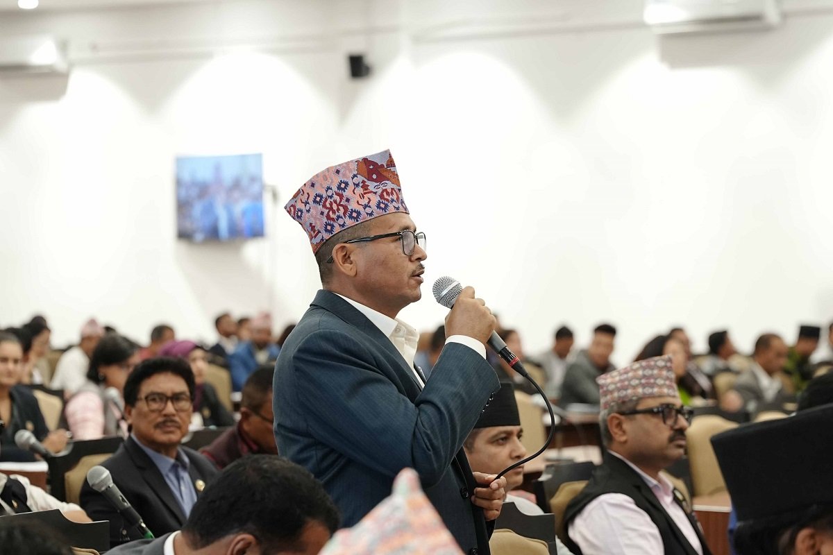 प्रतिपक्षको रचनात्मक भूमिकालाई कमजोरी नठान्न रमेश मल्लको चेतावनी, प्रधानमन्त्रीको अभिव्यक्ति फिर्ता लिन माग