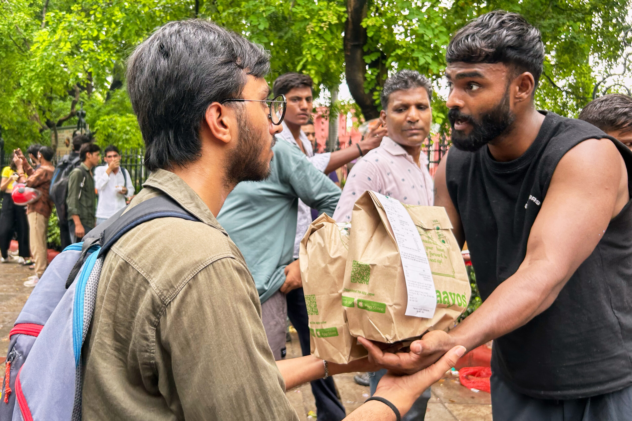 भारतमा ‘कक्रोच’ आन्दोलनले बढायो सरकारमाथिको दबाब