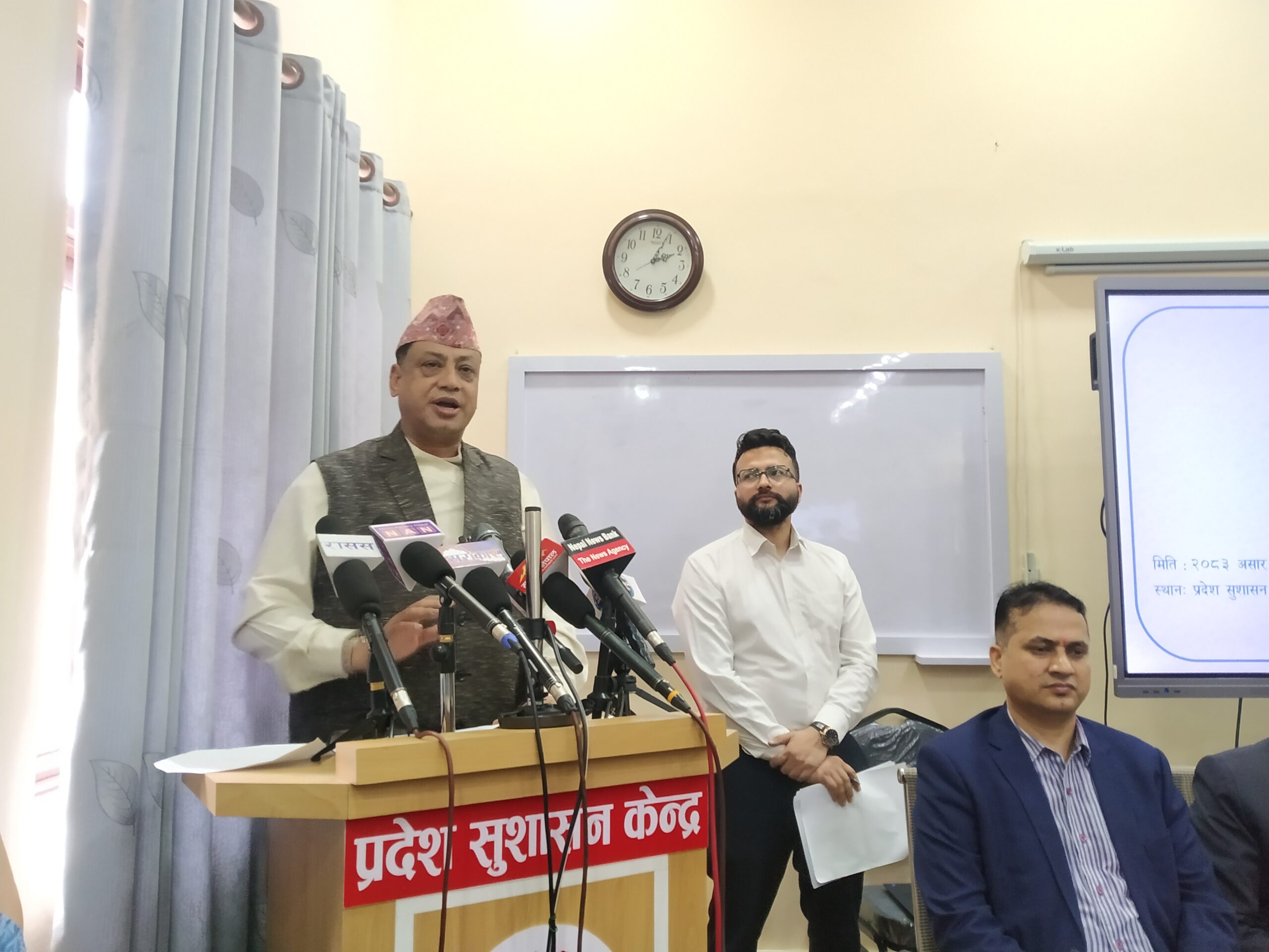 समस्याग्रस्त सहकारीलाई पुनःसञ्चालनमा आउने वातावरण तयार गर्छौँ :  मुख्यमन्त्री बानियाँ