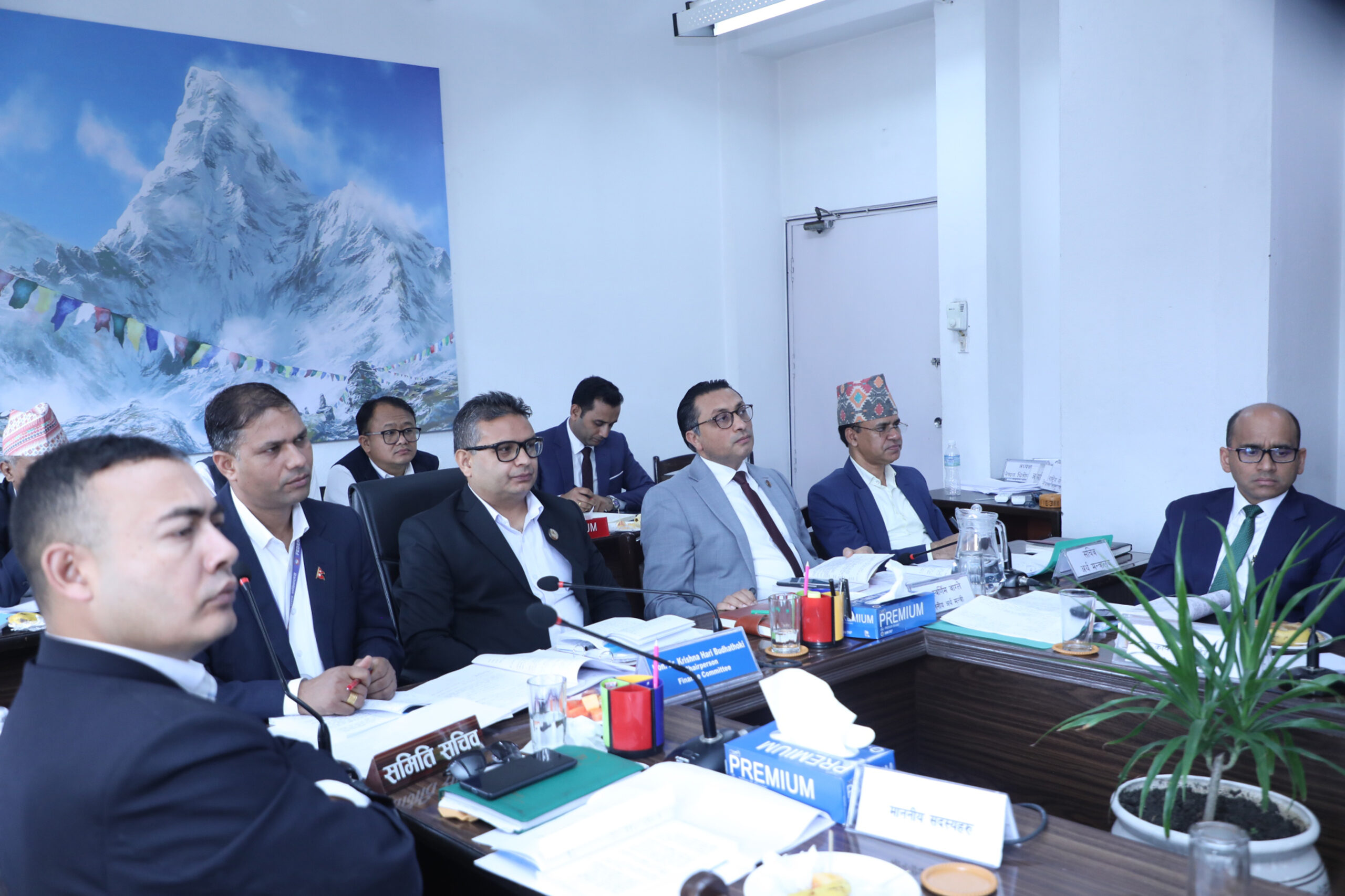राष्ट्र बैंकको सञ्चालक समिति ७ सदस्यीय नै कायम राख्न अर्थ मन्त्रालयको प्रस्ताव