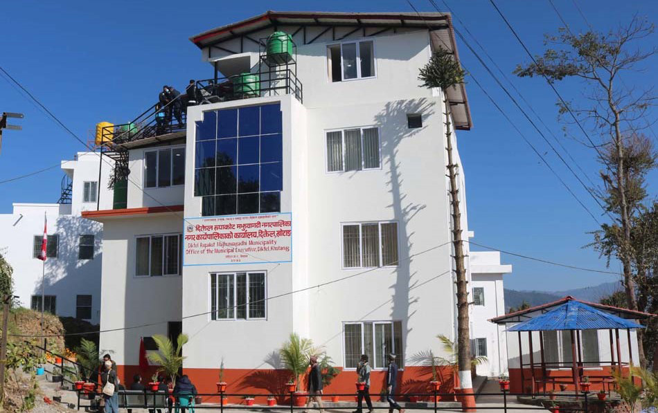 भोटेकोशी बाढीः बाँसका संरचना निर्माण गर्न दिक्तेल रुपाकोट मझुवागढीले सहयोग गर्ने
