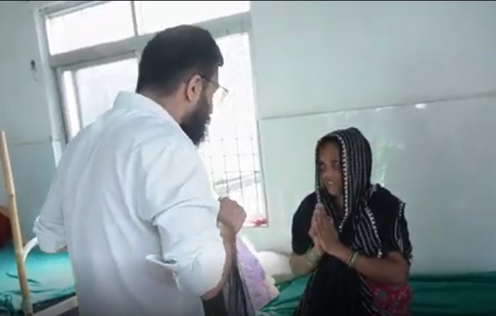 शिक्षामन्त्रीद्वारा गजेन्द्रनारायण सिंह अस्पतालको स्थलगत अवलोकन, बविताकुमारी पासवानसँग भेट