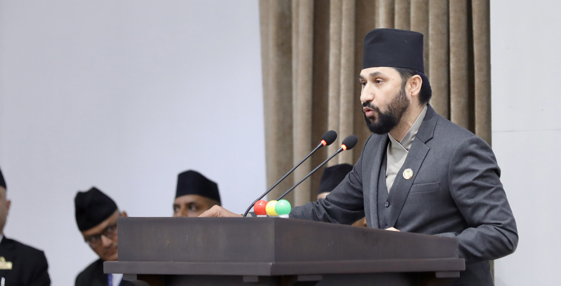 सत्ता र प्रतिपक्षको परम्परागत सोचबाट माथि उठेर जलवायु न्यायका लागि जुटौँः सभापति लामिछाने