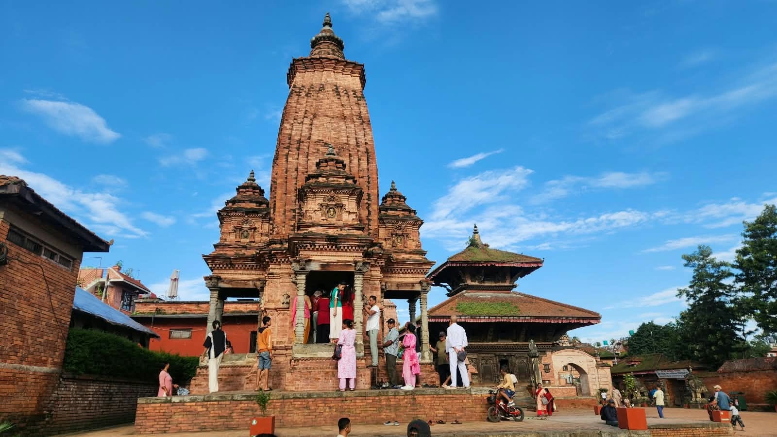 भक्तपुरमा केदारनाथ मन्दिर खुलाः साँझ महाआरती गरिँदै