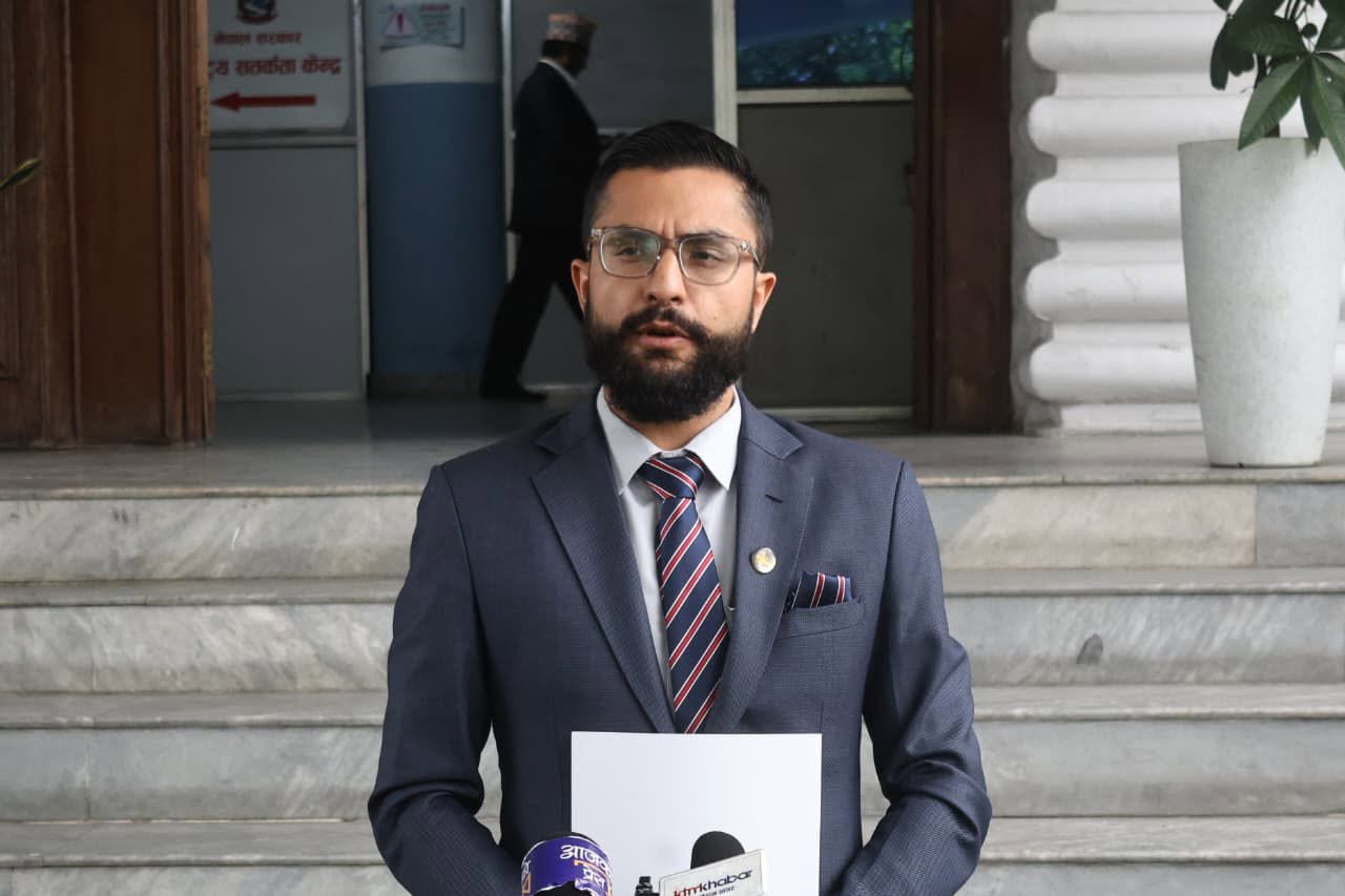 विद्यार्थी, शिक्षक तथा अभिभावको सुझावका आधारमा पाठ्यक्रम परिमार्जन गर्छौंः शिक्षामन्त्री पोखरेल